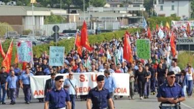 Un manifesto per Breda: no alla vendita trasporti settore strategico