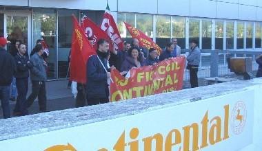 Un'ora di sciopero alla Continental contro la manovra del governo