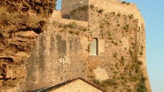 <b>NO PARTY.</b> Il castello Aghinolfi di Montignoso