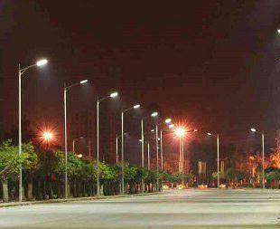 <b>LAMPIONI.</b> Illuminazione pubblica a Montignoso  