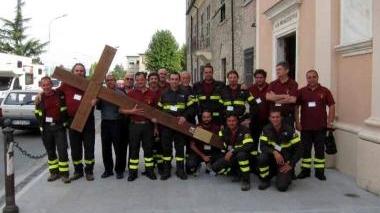 Il gruppo di vigili del fuoco partito da Aulla