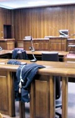 Unaula di tribunale  