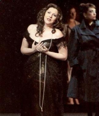 Il soprano Serena Farnocchia 