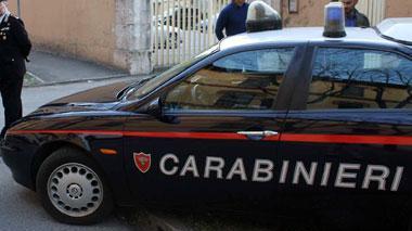 Ruba in un panificio e va al bar, denunciato