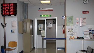 Muore in ospedale dopo la caduta dal terrazzo