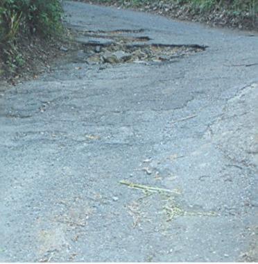 Lo stato della strada comunale per Campocecina