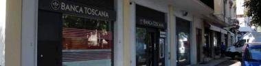 Rapinatore minaccia di sparare e poi scappa con seimila euro
