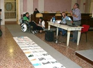 Alunni disabili abbandonati, protestano i genitori