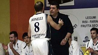 Il coach della Meridien Monsummano Marco Baldini con Bonelli