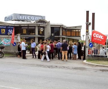 Manifestazione a difesa dei posti di lavoro alla Incom  