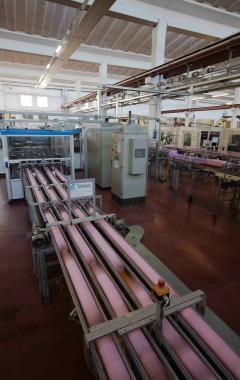 Un interno della cartiera Wepa 