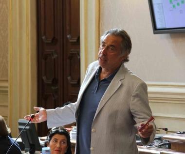 Il sindaco Alessandro Cosimi ieri in consiglio 