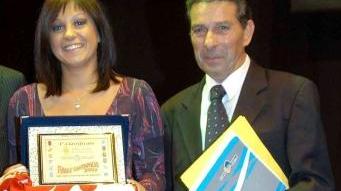 Vittorio Fanciullacci con la vincitrice dell’edizione del Cantapalio del 2007