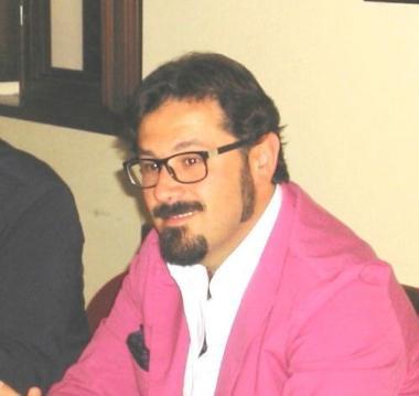 Negozi, stop ai limiti di orario e giorni di apertura