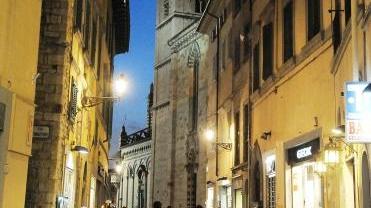 Negozi nel centro storico Resta l’apertura domenicale