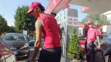 Benzina aIle stelle ma prezzi differenti fino a 20 centesimi