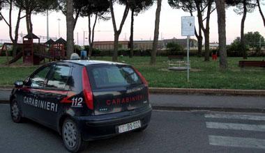 Palpeggia una ragazzina di 10 anni: ai domiciliari presunto pedofilo di 75