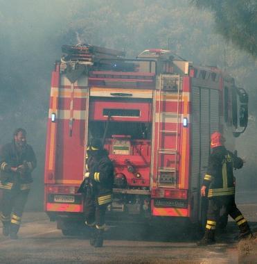 Autobotte dei vigili del fuoco 