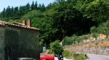 La salita del monte Quiesa per andare a Lucca