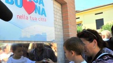 Un momento dell’inaugurazione del fontanello di Acque spa a La Rotta