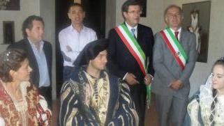 Giovanna d’Austria e Francesco I con Cillo Canio, Paolo Lenzi e i sindaci Martini e Cecconi