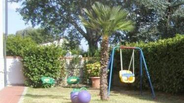 Il giardino di un asilo nido domiciliare