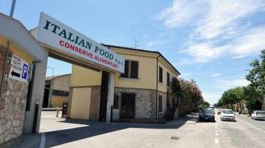 L’ingresso dell’azienda Italian Food in via Cerrini