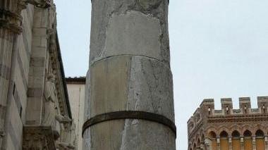 <strong>COLONNA. </strong> Il monumento da spostare per far posto alla rampa