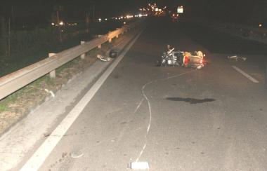 Lo scooter subito dopo lincidente in via Leonardo da Vinci 