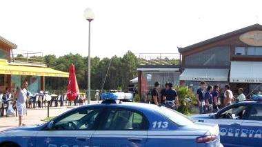 Polizia sulla Marina di Torre del Lago