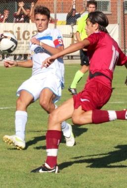 <b>ATTACCO.</b> Un affondo dei Giovanissimi amaranto, fermati dalla Reggiana       