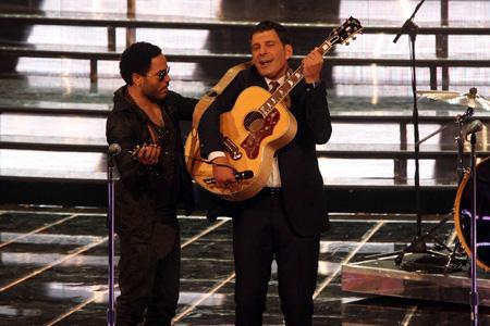 Kravitz dà la carica allo show