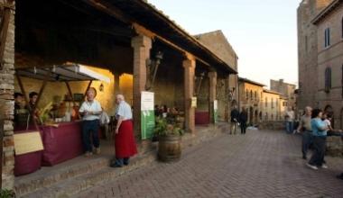 La rassegna Boccaccesca invade il borgo medievale