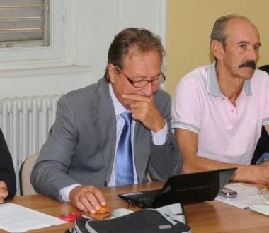 In primo piano Luigi Bertani 