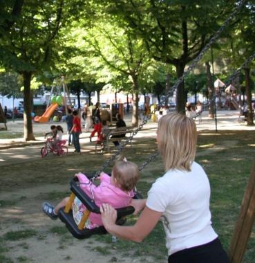 Giochi in un giardino 
