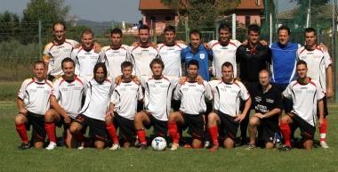 Rituale foto di gruppo per il Casenuove Gambassi 