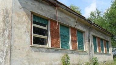 <b>ABBANDONATA </b>La scuola di Pantalla frazione di Pitigliano