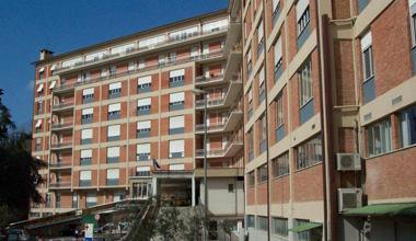 Agenti di commercio in sala operatoria: 11 indagati dai Nas di Livorno