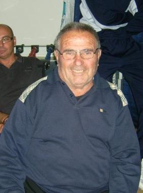 Accanto al nonno la serata della festa alla sede della contrada 