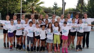 Le atlete della società Skating club di Massa