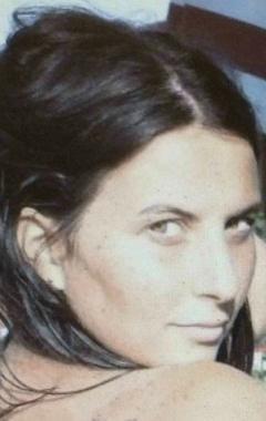 Francesca Magnani, la vittima. Sopra lauto distrutta dopo il terribile scontro avvenuto in via del Brennero ieri mattina allalba A destra una scena dellincidente 
