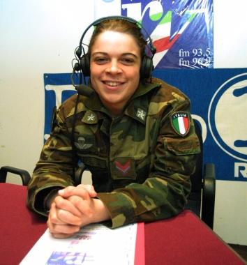 Alessandra Gabrieli, quando era ancora una par&agrave; della Folgore        