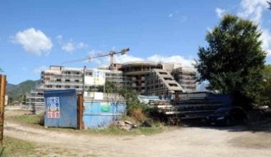 Marble hotel, 20 anni di lavori