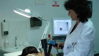 <strong>VISITA </strong>Un anno di attesa per avere un appuntamento dal dermatologo