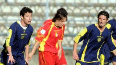 Fc Lucca acquista Redomi centrocampista ex Carrarese