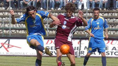Carrarese travolta a Cremona (3-0)