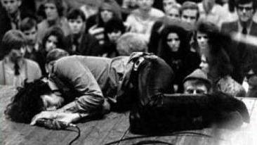 Jim Morrison, leader dei Doors e simbolo di un’epoca
