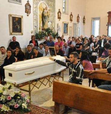 Un momento dei funerali 