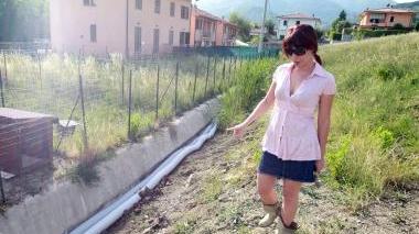I tubi che portano i liquami fino al condominio