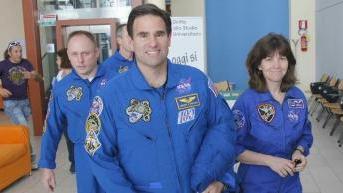 Gli astronauti durante l’incontro alla facoltà di Scienze